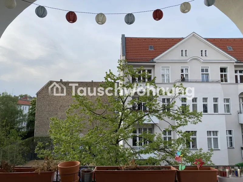 Tauschwohnung: 2 Z. Altbau in NK mit großer Küche gegen größer und grüner — photo 1